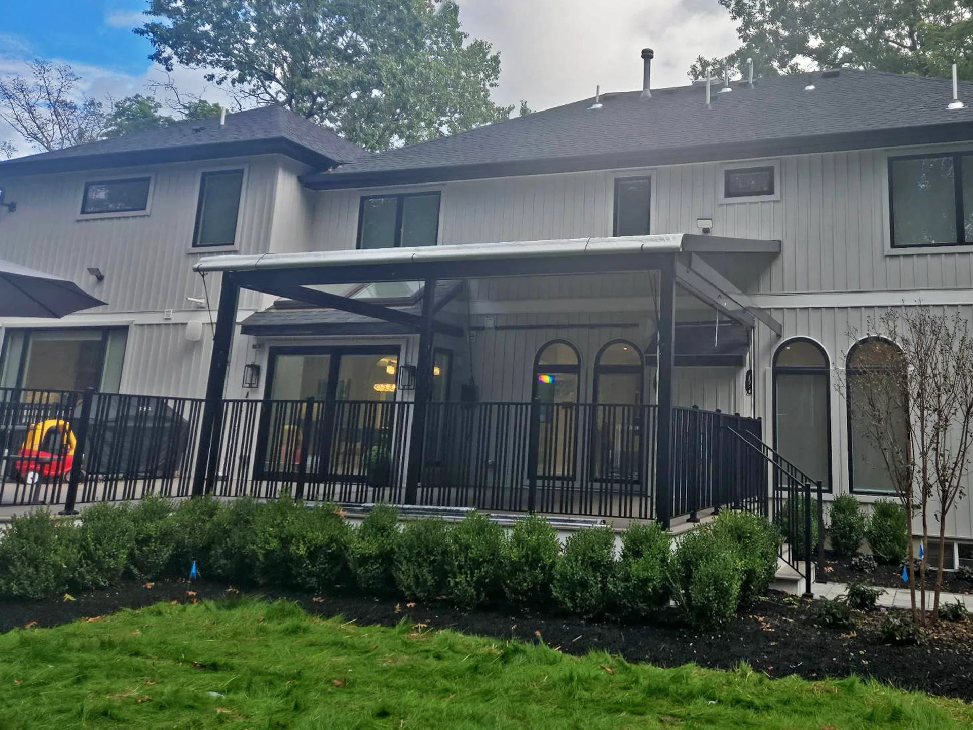 Roll-up awning installation - awning1